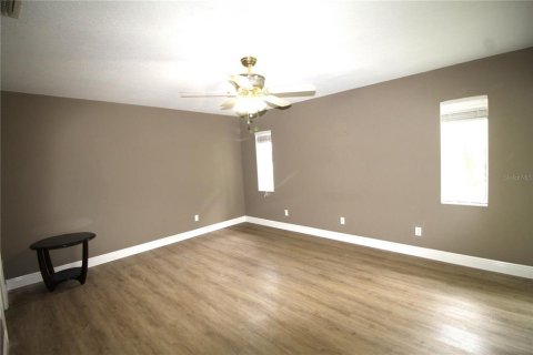 House in North Port, Florida 3 bedrooms, 132.76 sq.m. № 1916883 - photo 9