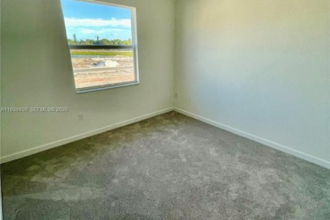 Villa ou maison à louer à Homestead, Floride: 4 chambres, 148.55 m2 № 1997414 - photo 8