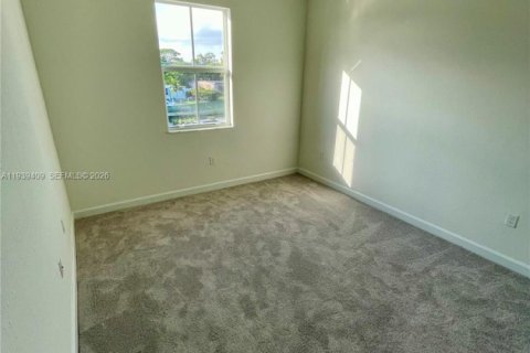 Villa ou maison à louer à Homestead, Floride: 4 chambres, 148.55 m2 № 1997414 - photo 10