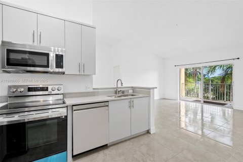 Condo in Davie, Florida, 2 bedrooms  № 1990887 - photo 5