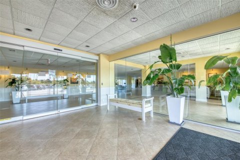 Condo in Clearwater, Florida, 2 bedrooms  № 2235990 - photo 7