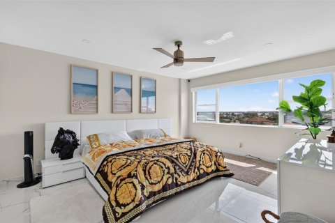 Condo in Clearwater, Florida, 2 bedrooms  № 2235990 - photo 29