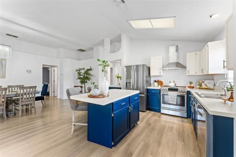 Villa ou maison à vendre à Apopka, Floride: 3 chambres, 157.19 m2 № 2349973 - photo 9