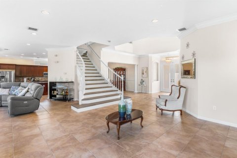 House in Wellington, Florida 6 bedrooms, 387.22 sq.m. № 2082137 - photo 14