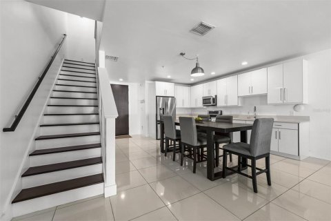 Touwnhouse à vendre à Winter Park, Floride: 4 chambres, 241.73 m2 № 2195821 - photo 27