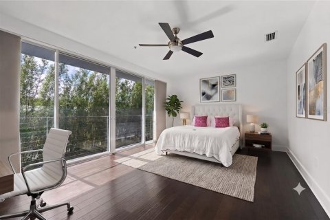 Touwnhouse à vendre à Winter Park, Floride: 4 chambres, 241.73 m2 № 2195821 - photo 9