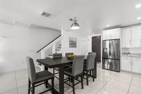Touwnhouse à vendre à Winter Park, Floride: 4 chambres, 241.73 m2 № 2195821 - photo 29