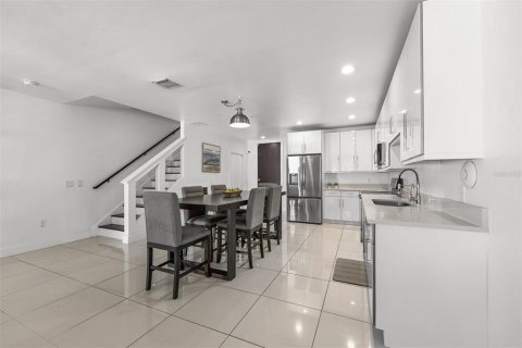 Touwnhouse à vendre à Winter Park, Floride: 4 chambres, 241.73 m2 № 2195821 - photo 28