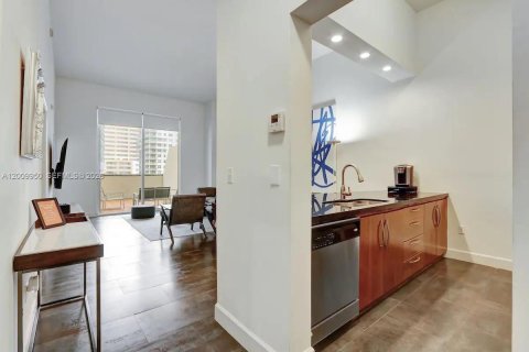Купить кондоминиум в Майами, Флорида 2 спальни, 76.64м2, № 2090203 - фото 11