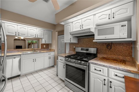 Villa ou maison à vendre à Ocala, Floride: 3 chambres, 134.99 m2 № 2295228 - photo 6