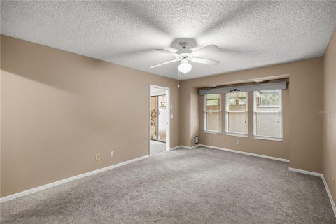 Villa ou maison à vendre à Ocala, Floride: 3 chambres, 134.99 m2 № 2295228 - photo 12