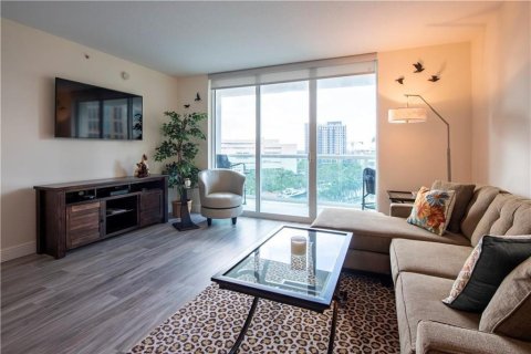 Condo in Fort Lauderdale, Florida, 2 bedrooms  № 2382907 - photo 13