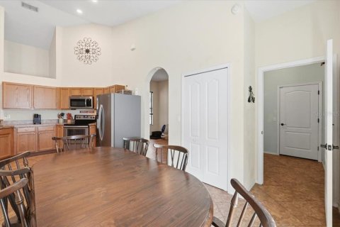 House in Bartow, Florida 4 bedrooms, 186.73 sq.m. № 2151160 - photo 21
