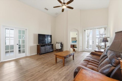 House in Bartow, Florida 4 bedrooms, 186.73 sq.m. № 2151160 - photo 15