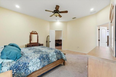House in Bartow, Florida 4 bedrooms, 186.73 sq.m. № 2151160 - photo 27