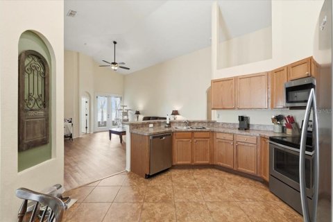 House in Bartow, Florida 4 bedrooms, 186.73 sq.m. № 2151160 - photo 20