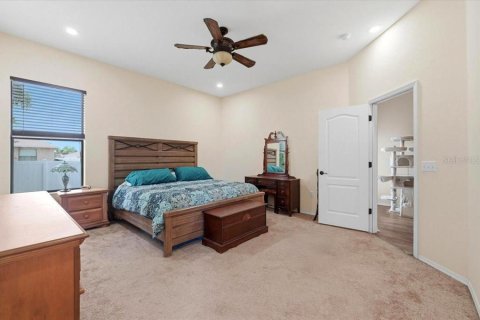 House in Bartow, Florida 4 bedrooms, 186.73 sq.m. № 2151160 - photo 26