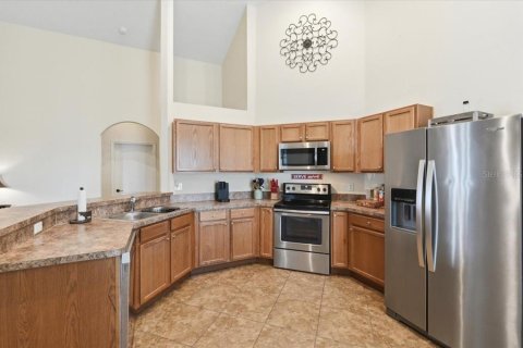 House in Bartow, Florida 4 bedrooms, 186.73 sq.m. № 2151160 - photo 18