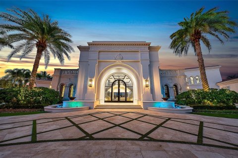 House in Jupiter, Florida 6 bedrooms, 1784.28 sq.m. № 1889481 - photo 9