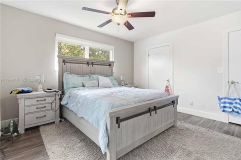 House in Cutler Bay, Florida 4 bedrooms, 162.02 sq.m. № 2064306 - photo 19