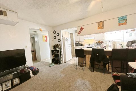 Condominio en venta en Gainesville, Florida, 2 dormitorios, 81.38 m2 № 1515947 - foto 4