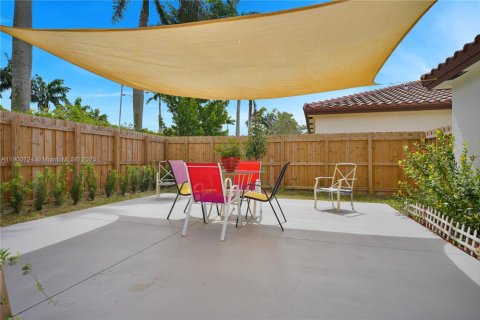 Casa en alquiler en Homestead, Florida, 4 dormitorios, 176.89 m2 № 1951990 - foto 19