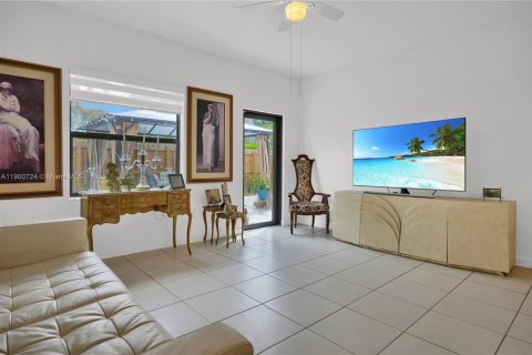 Casa en alquiler en Homestead, Florida, 4 dormitorios, 176.89 m2 № 1951990 - foto 9