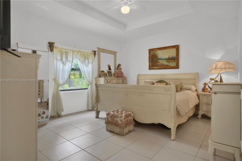 Casa en alquiler en Homestead, Florida, 4 dormitorios, 176.89 m2 № 1951990 - foto 11