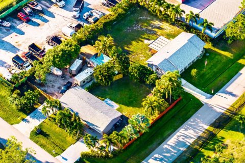 Immobilier commercial à Port St. Lucie, Floride № 2176693