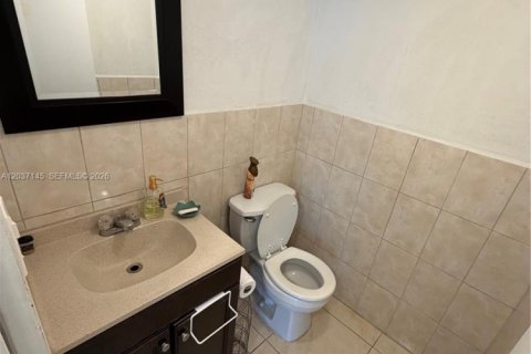 Condo in Sunny Isles Beach, Florida, 1 bedroom № 2086773 - photo 7