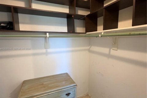 Condo in Sunny Isles Beach, Florida, 1 bedroom № 2086773 - photo 4