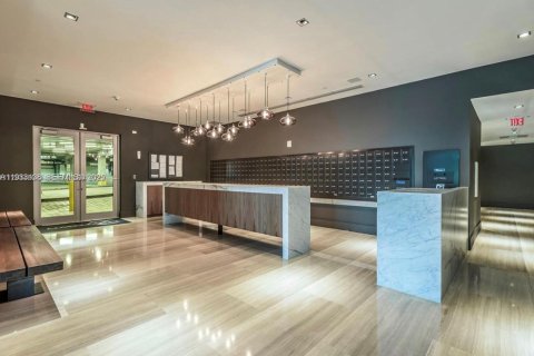 Condominio en alquiler en Miami, Florida, 1 dormitorio, 54.63 m2 № 1991409 - foto 5