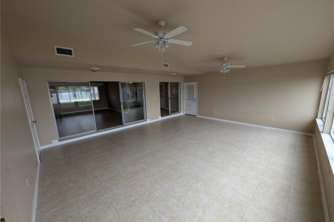Villa ou maison à vendre à Tampa, Floride: 3 chambres, 197.32 m2 № 2103067 - photo 21