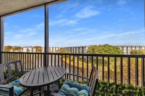 Condo in Pompano Beach, Florida, 2 bedrooms  № 2088386 - photo 2