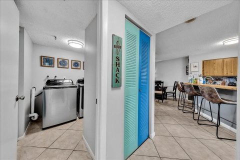 Condo in Pompano Beach, Florida, 2 bedrooms  № 2088386 - photo 9