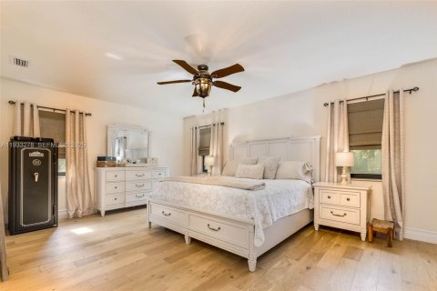 Casa en venta en Homestead, Florida, 4 dormitorios, 218.04 m2 № 1991183 - foto 30