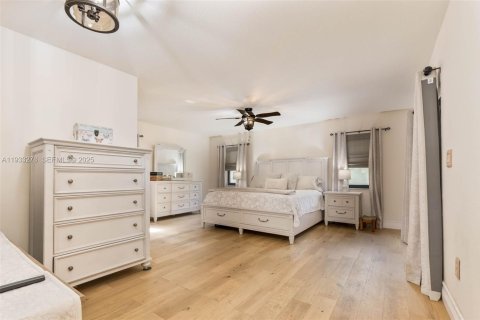 Casa en venta en Homestead, Florida, 4 dormitorios, 218.04 m2 № 1991183 - foto 29