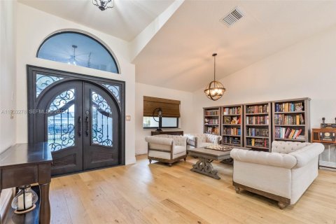 Casa en venta en Homestead, Florida, 4 dormitorios, 218.04 m2 № 1991183 - foto 18