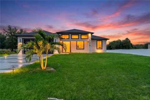 Villa ou maison à Lehigh Acres, Floride 4 chambres № 2278631