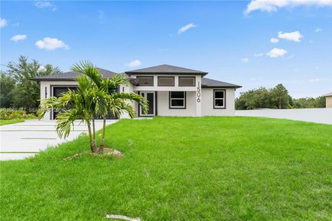 Villa ou maison à vendre à Lehigh Acres, Floride: 4 chambres № 2278631 - photo 3