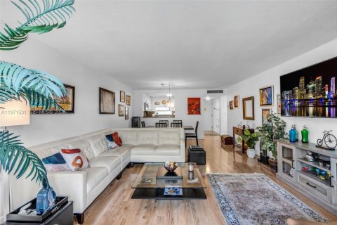 Copropriété à vendre à Key Biscayne, Floride: 2 chambres, 115.38 m2 № 2038283 - photo 6