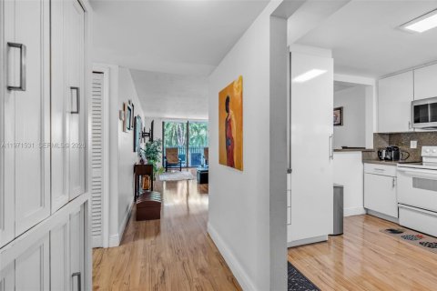 Copropriété à vendre à Key Biscayne, Floride: 2 chambres, 115.38 m2 № 2038283 - photo 9