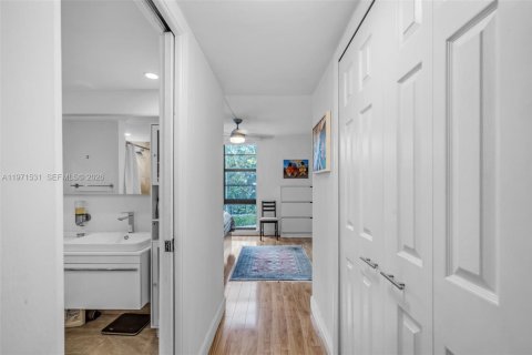 Copropriété à vendre à Key Biscayne, Floride: 2 chambres, 115.38 m2 № 2038283 - photo 19