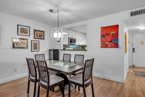 Copropriété à vendre à Key Biscayne, Floride: 2 chambres, 115.38 m2 № 2038283 - photo 5