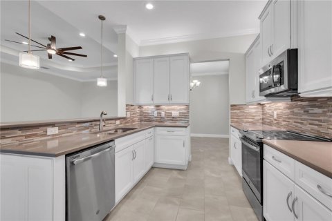Купить виллу или дом в Уимаума, Флорида 8 комнат, 202.99м2, № 1907835 - фото 15