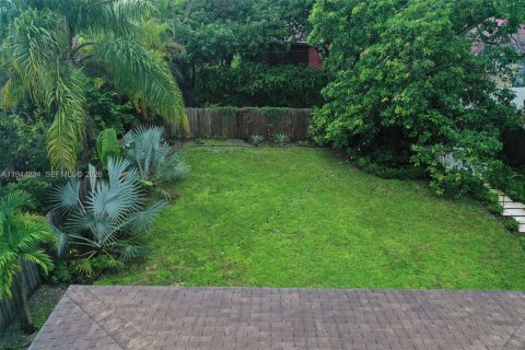 Casa en venta en North Miami, Florida, 3 dormitorios, 121.14 m2 № 2002477 - foto 29