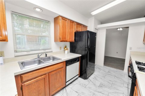House in Lakeland, Florida 2 bedrooms, 167.22 sq.m. № 1879341 - photo 2