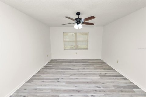 House in Lakeland, Florida 2 bedrooms, 167.22 sq.m. № 1879341 - photo 11