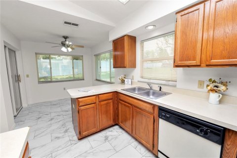 House in Lakeland, Florida 2 bedrooms, 167.22 sq.m. № 1879341 - photo 29