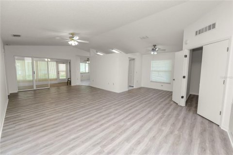 House in Lakeland, Florida 2 bedrooms, 167.22 sq.m. № 1879341 - photo 20